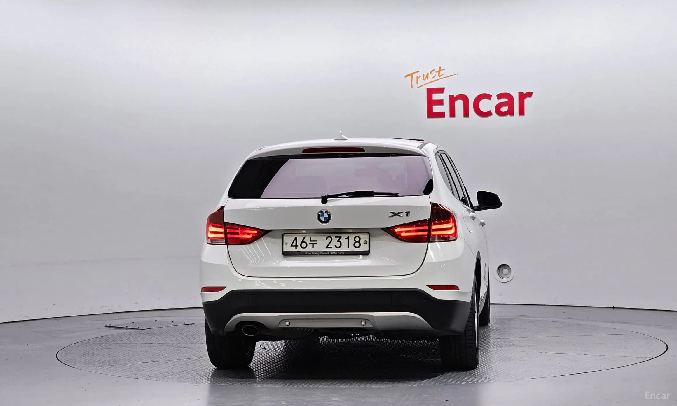 X1 (E84)