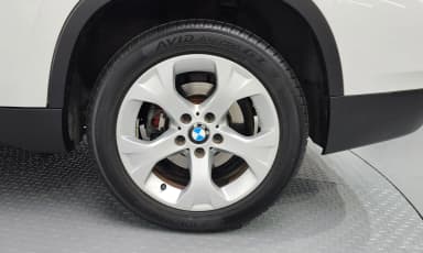 X1 (E84)