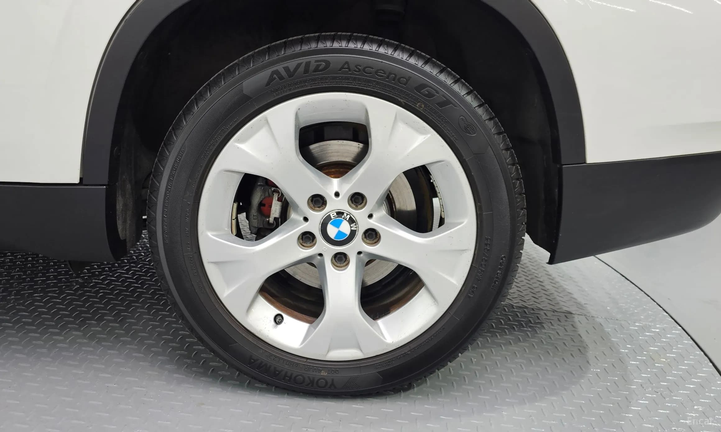 X1 (E84)