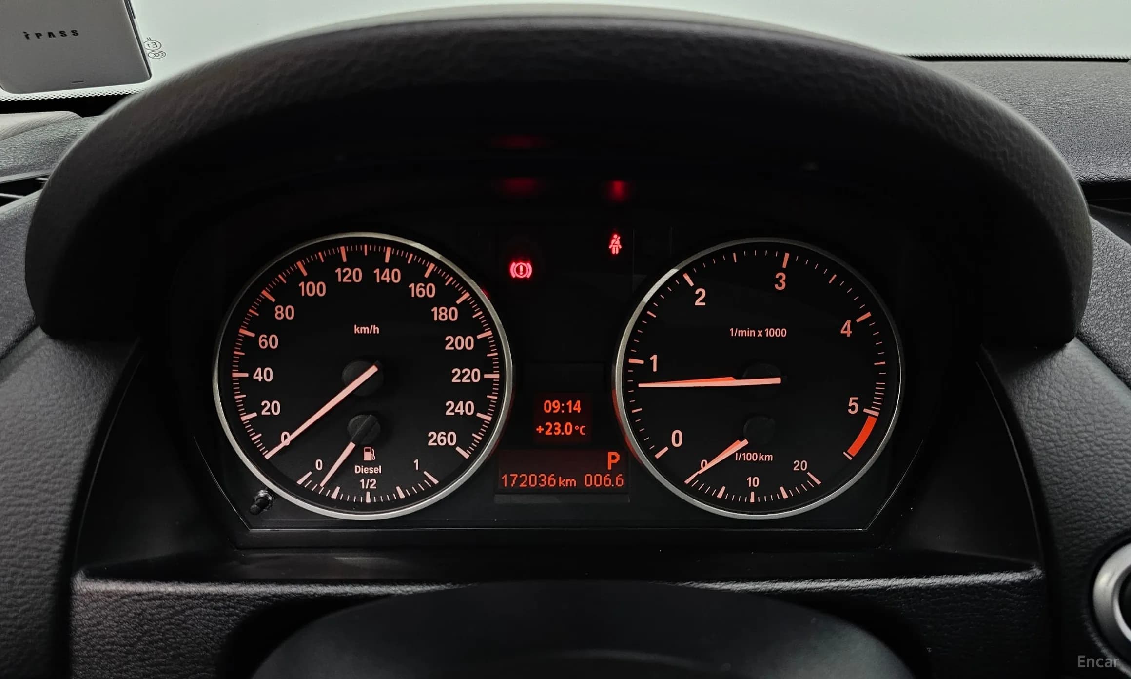 X1 (E84)