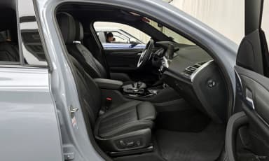 X4 (G02)