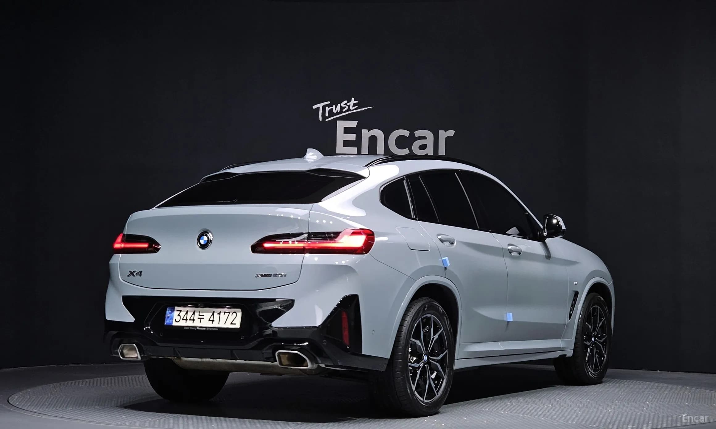 X4 (G02)