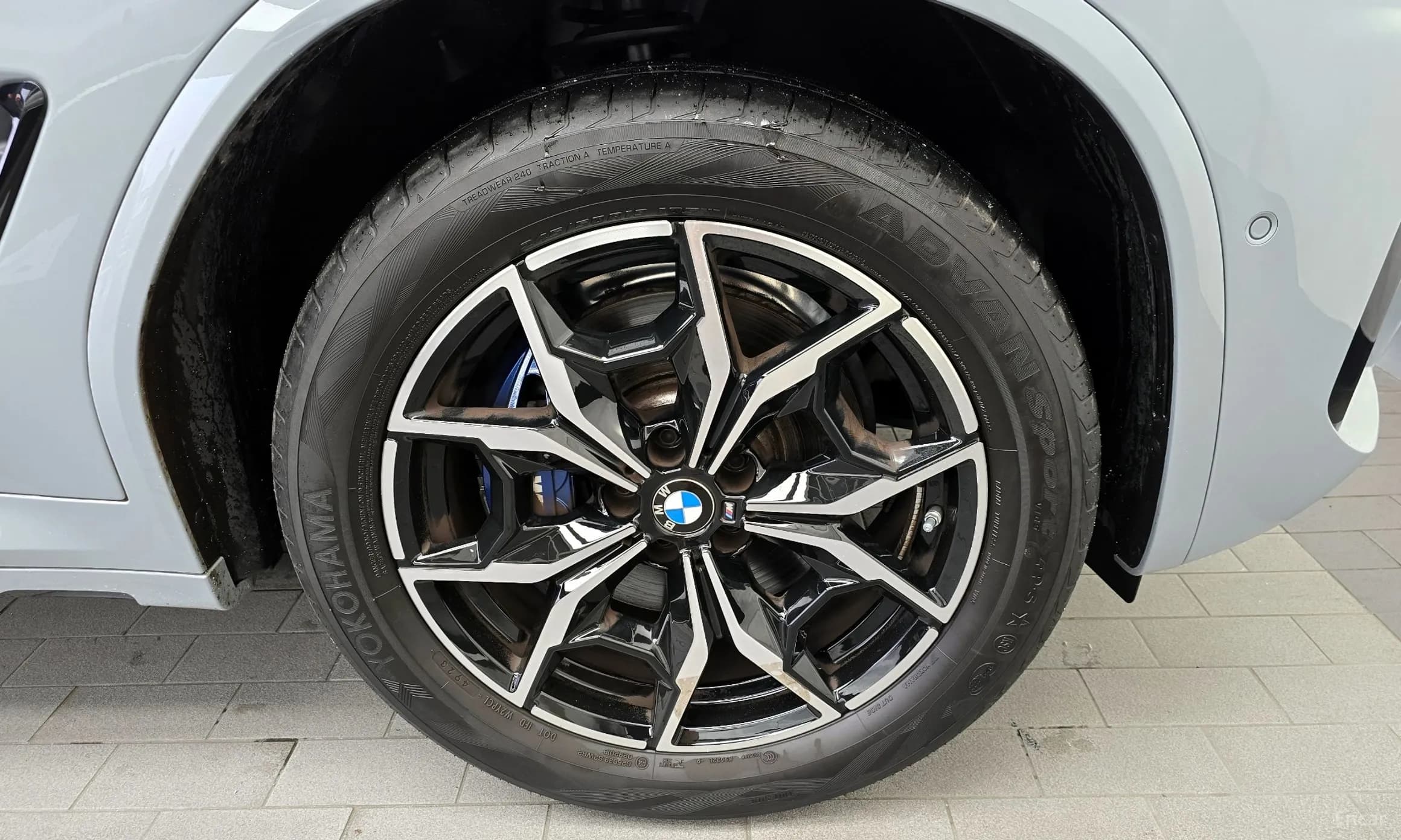 X4 (G02)