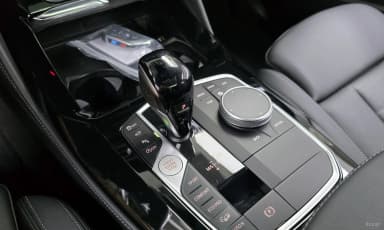 X4 (G02)