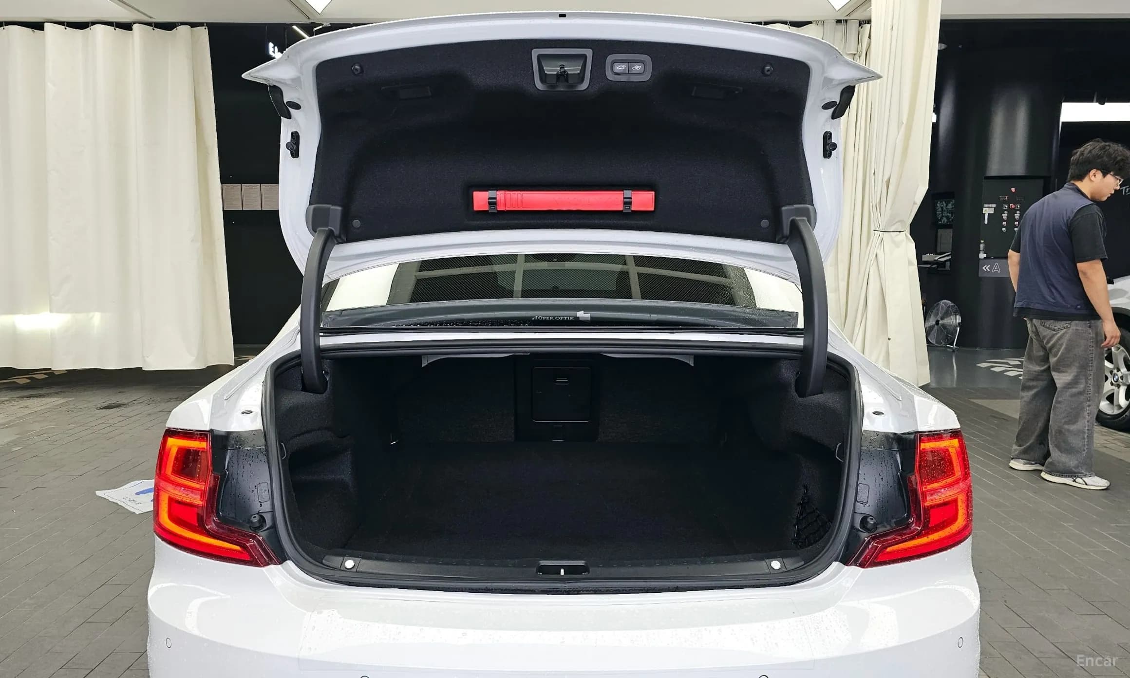 S90