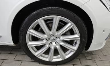 S90