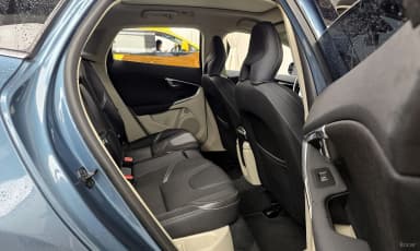 V40