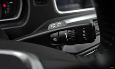 V40
