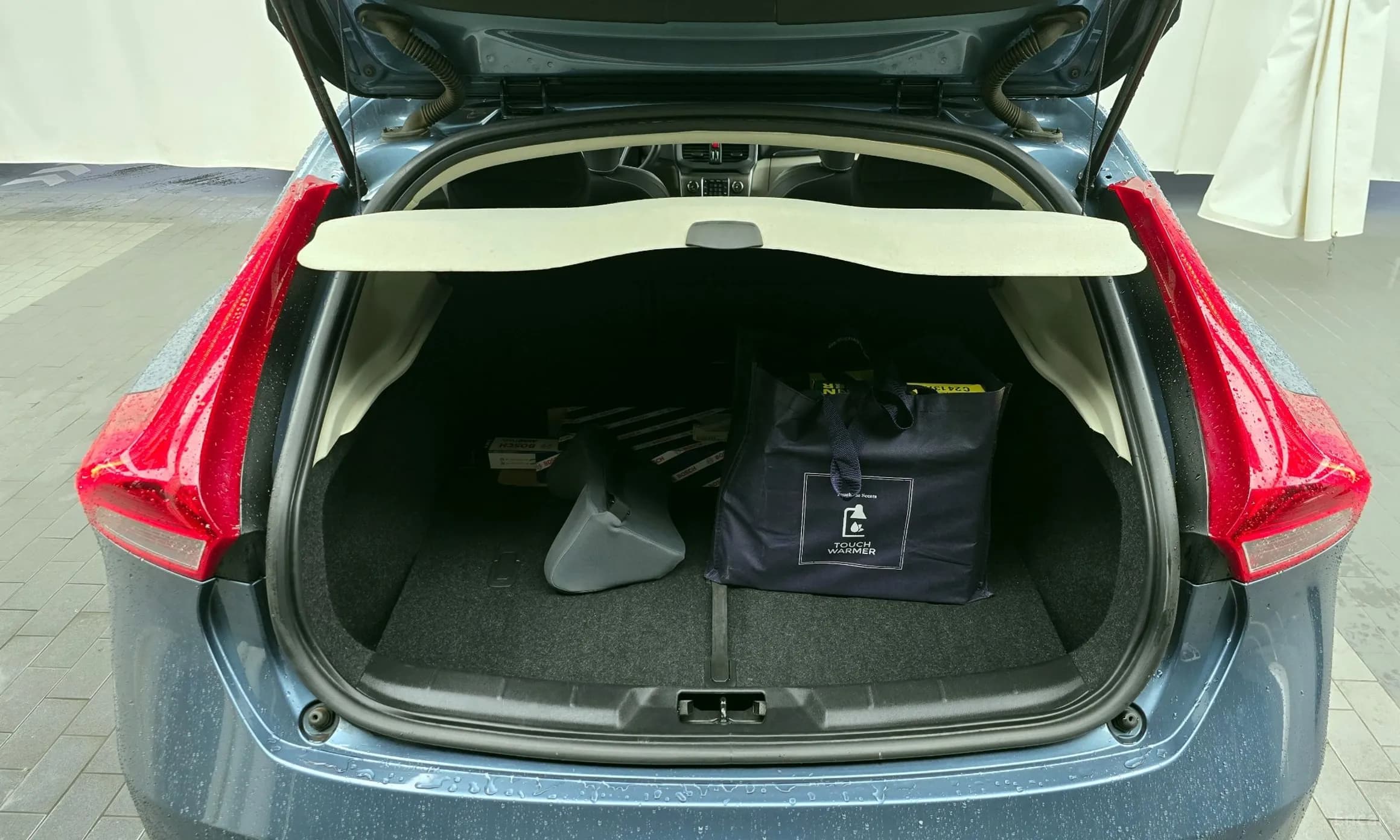 V40