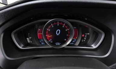 V40