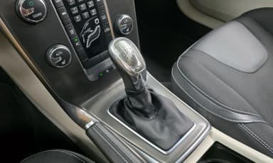 V40