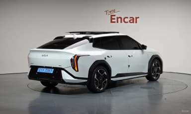 EV4