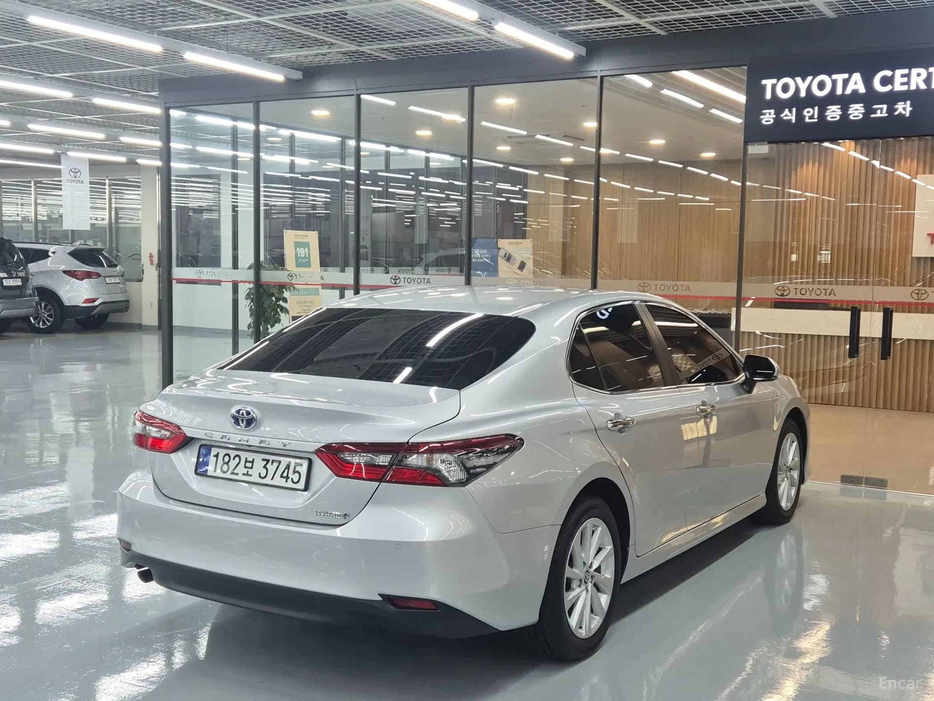Camry (XV70)
