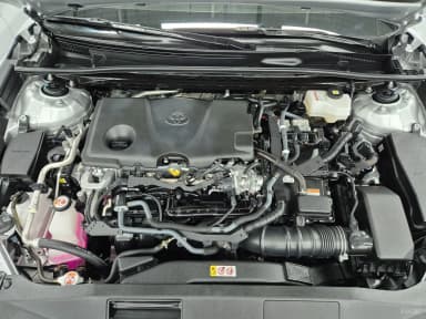 Camry (XV70)