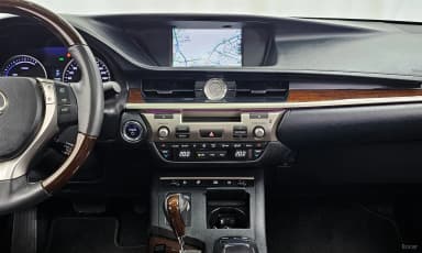New ES300h