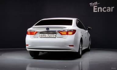 New ES300h