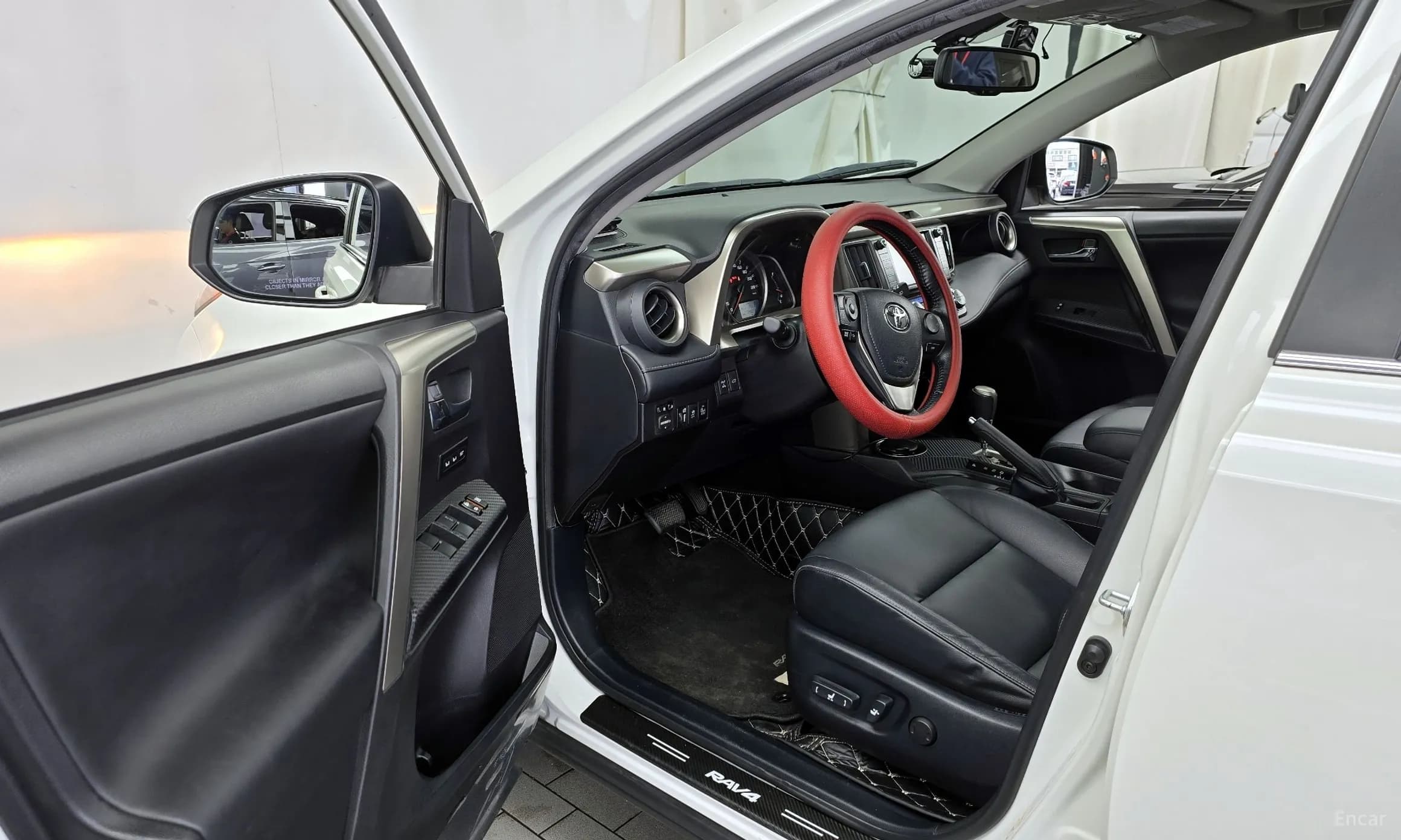 RAV4