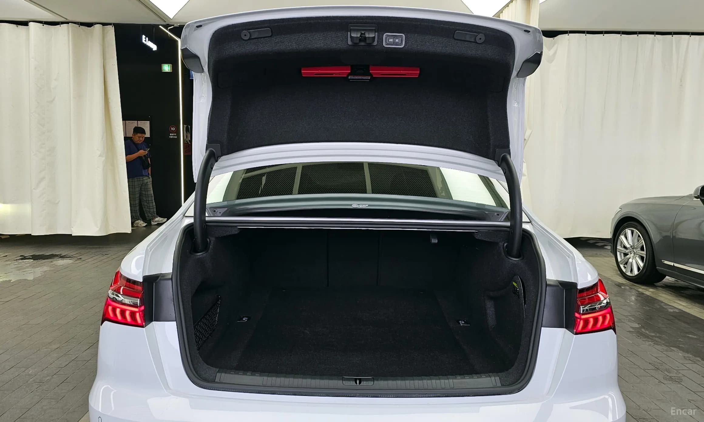 A6 (C8)