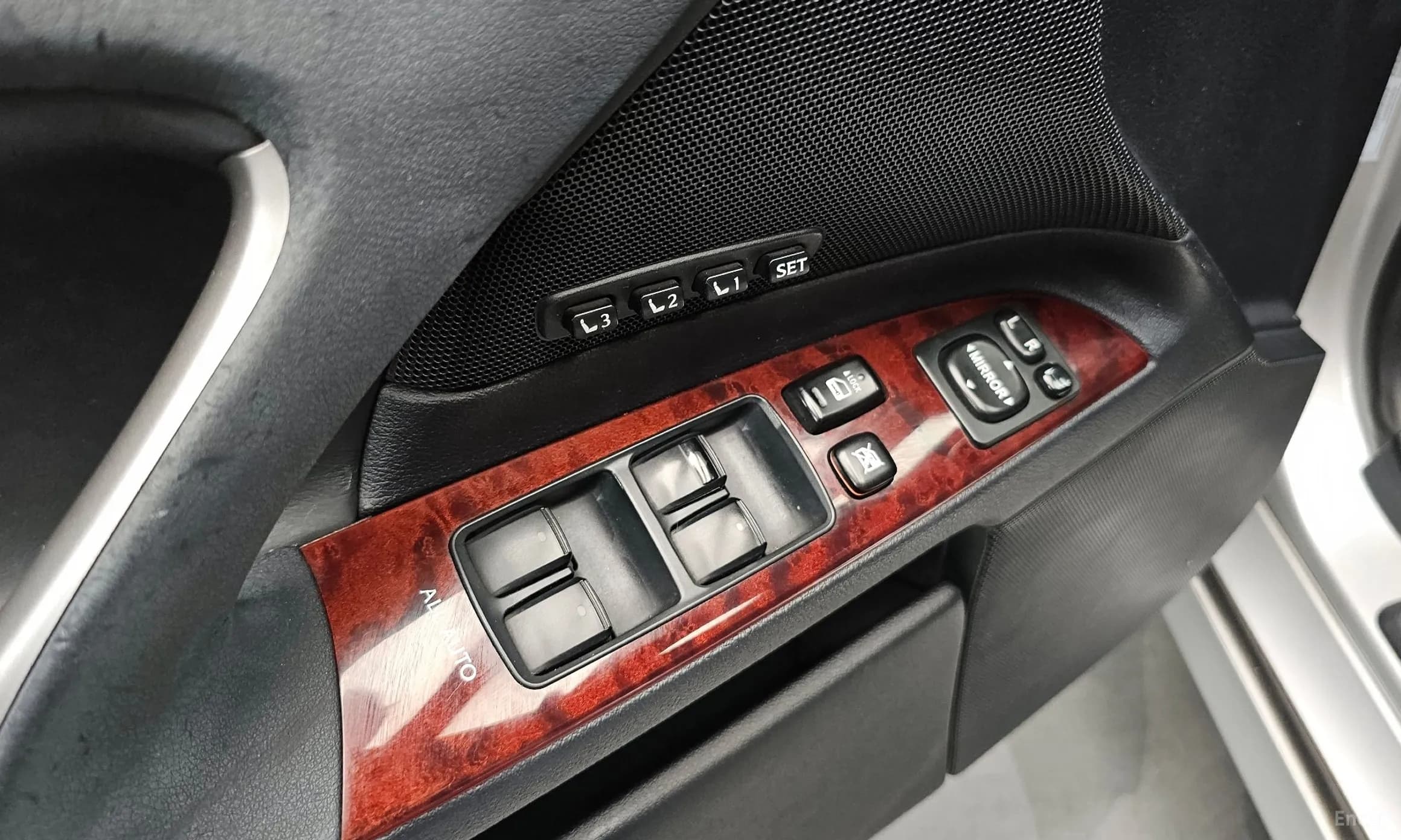 IS250