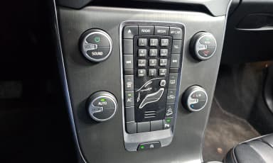 V40 Cross Country