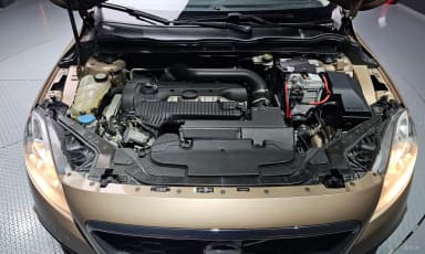 V40 Cross Country