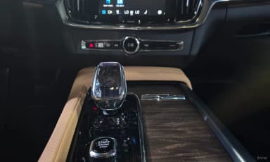 S90