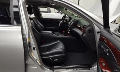 LS600hL