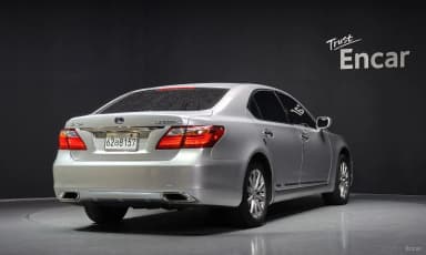 LS600hL