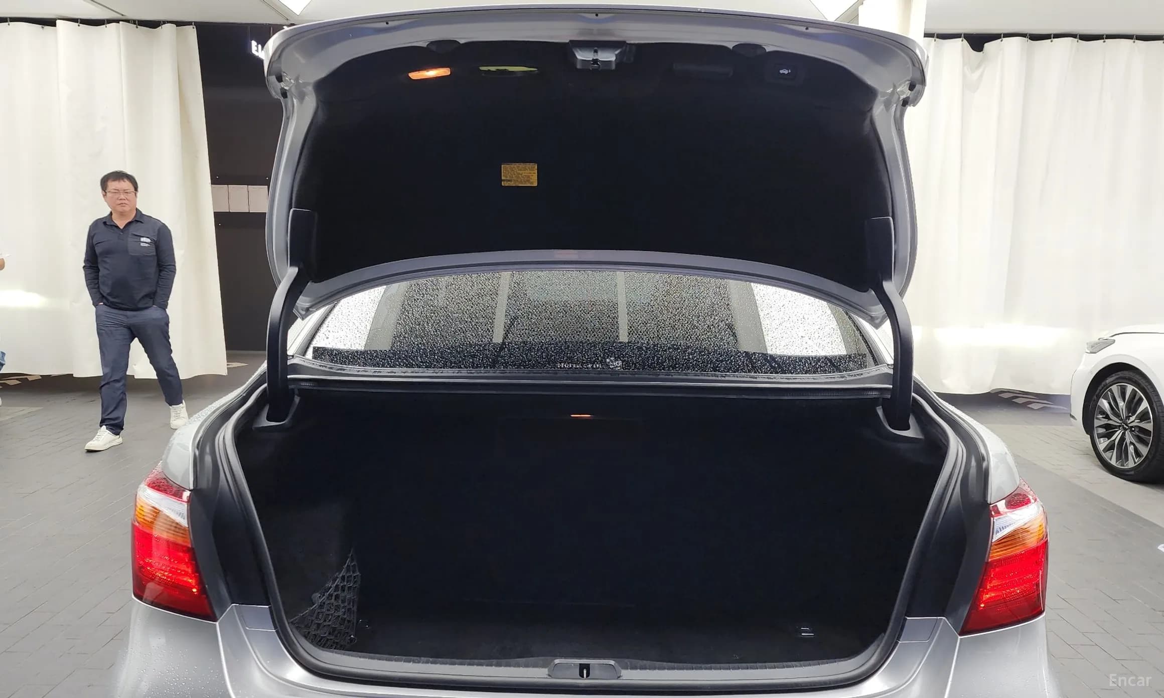 LS600hL