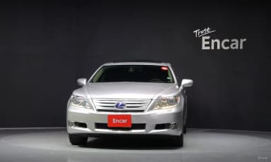 LS600hL