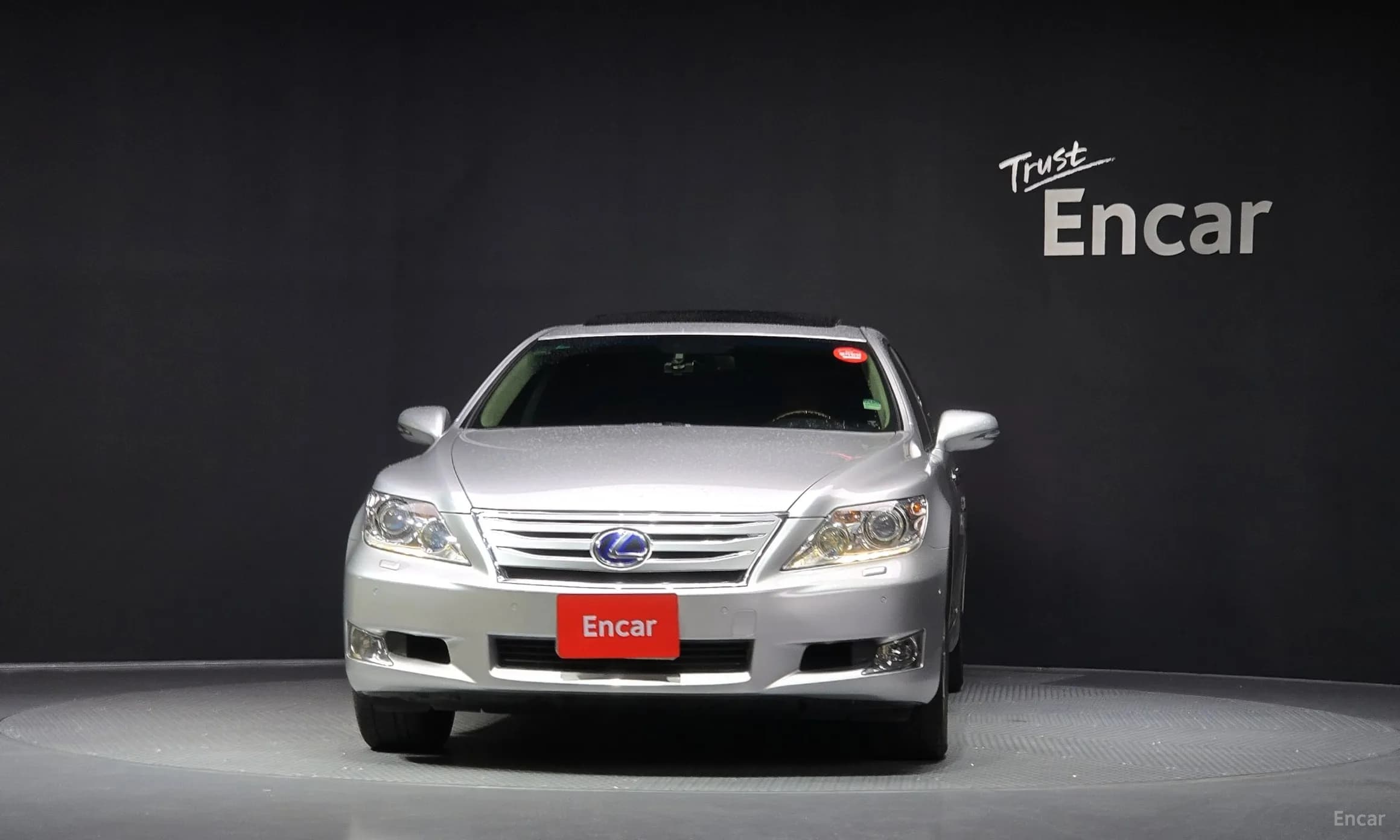LS600hL