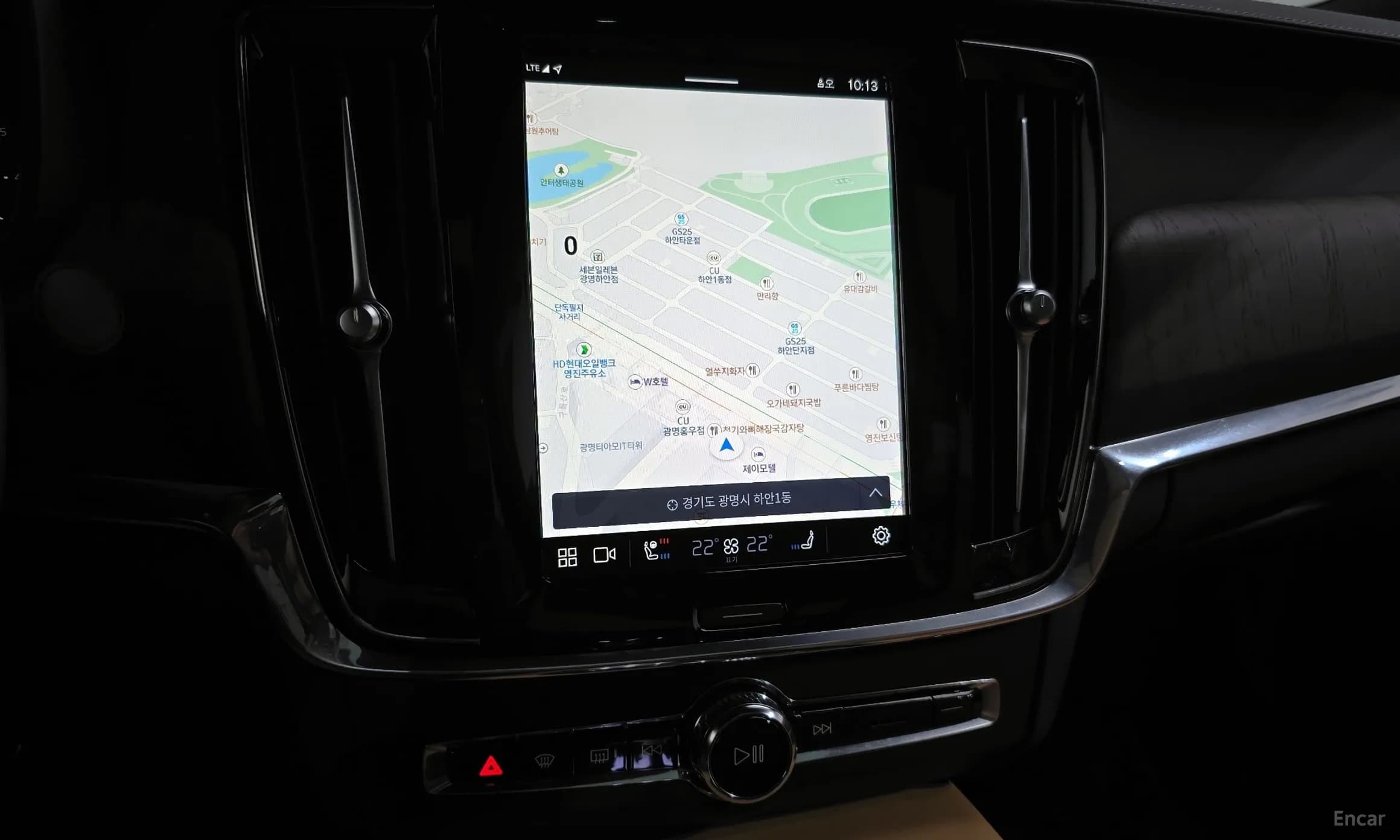 S90