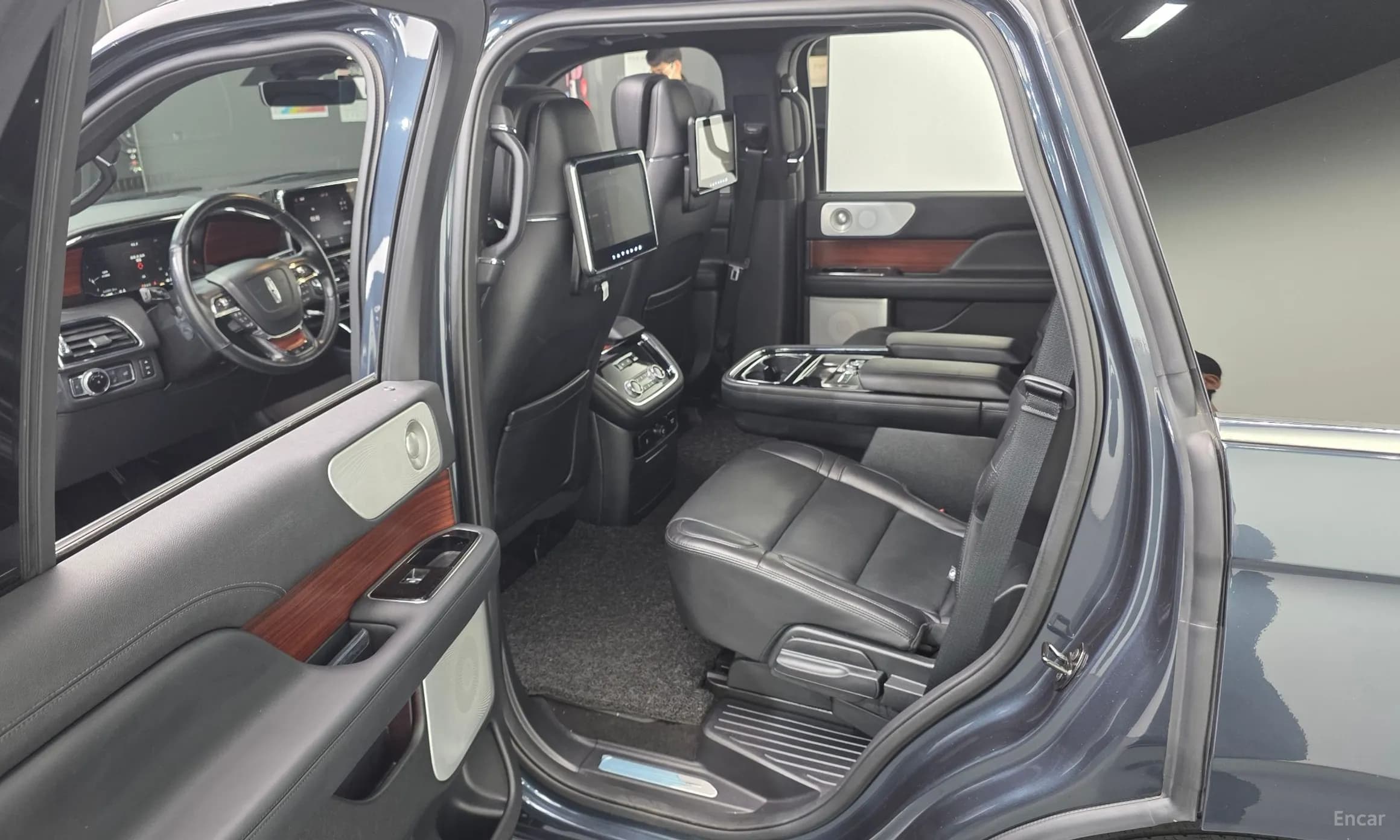 Navigator 4th generation