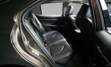 Camry (XV70)