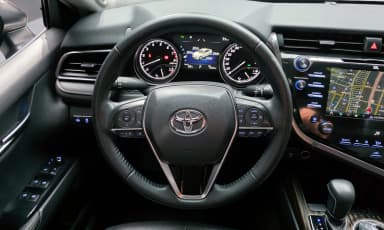 Camry (XV70)