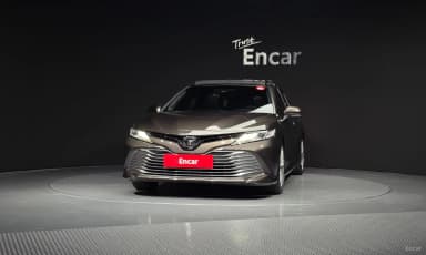 Camry (XV70)