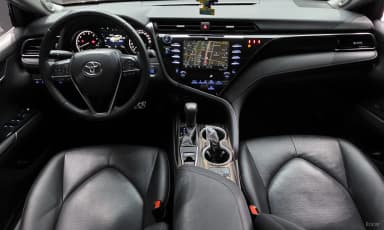 Camry (XV70)