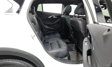QX30