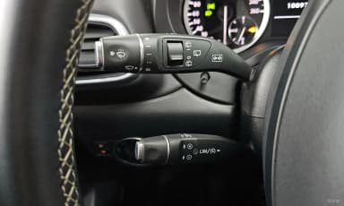 QX30