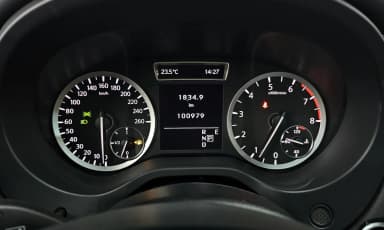 QX30