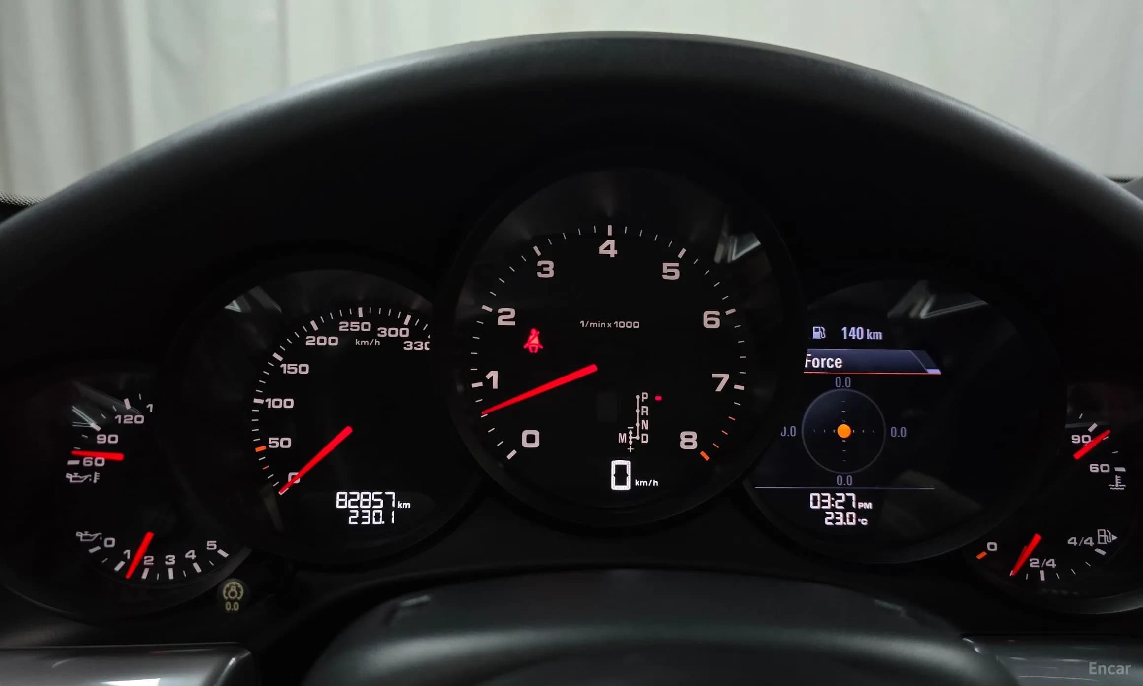 910