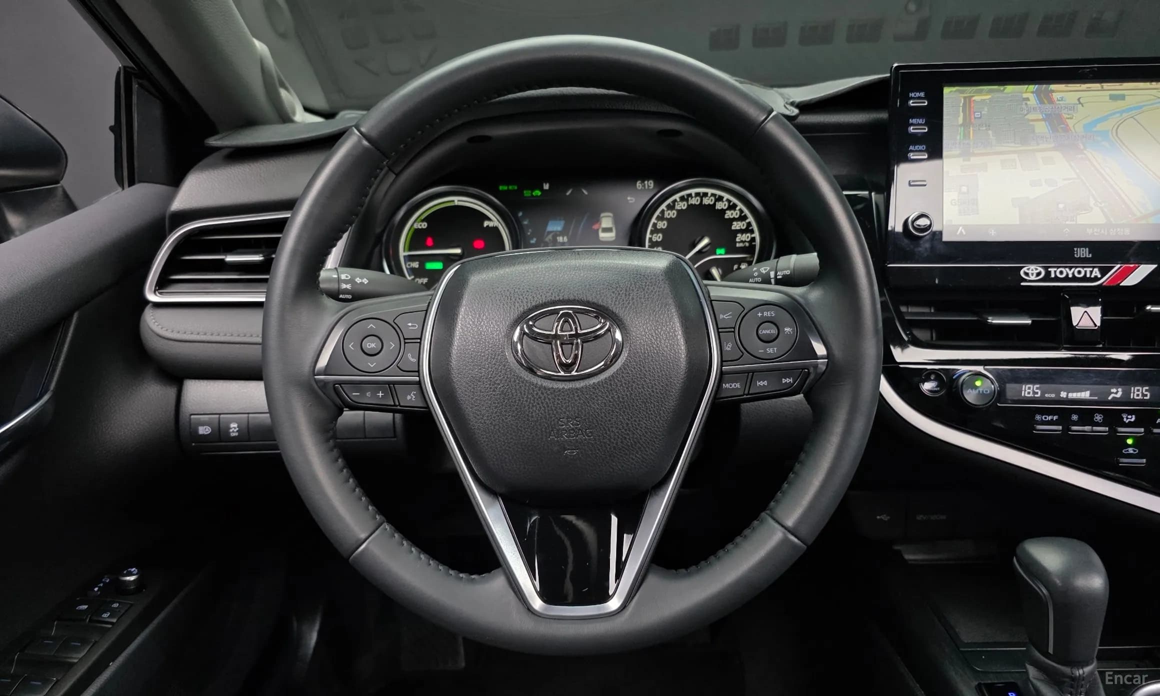Camry (XV70)