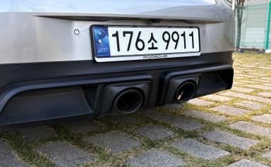 911 (992)