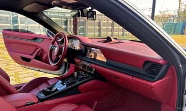 911 (992)