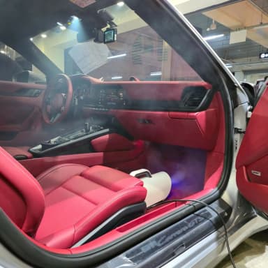 911 (992)