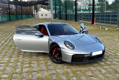911 (992)