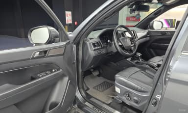Rexton Sports Khan