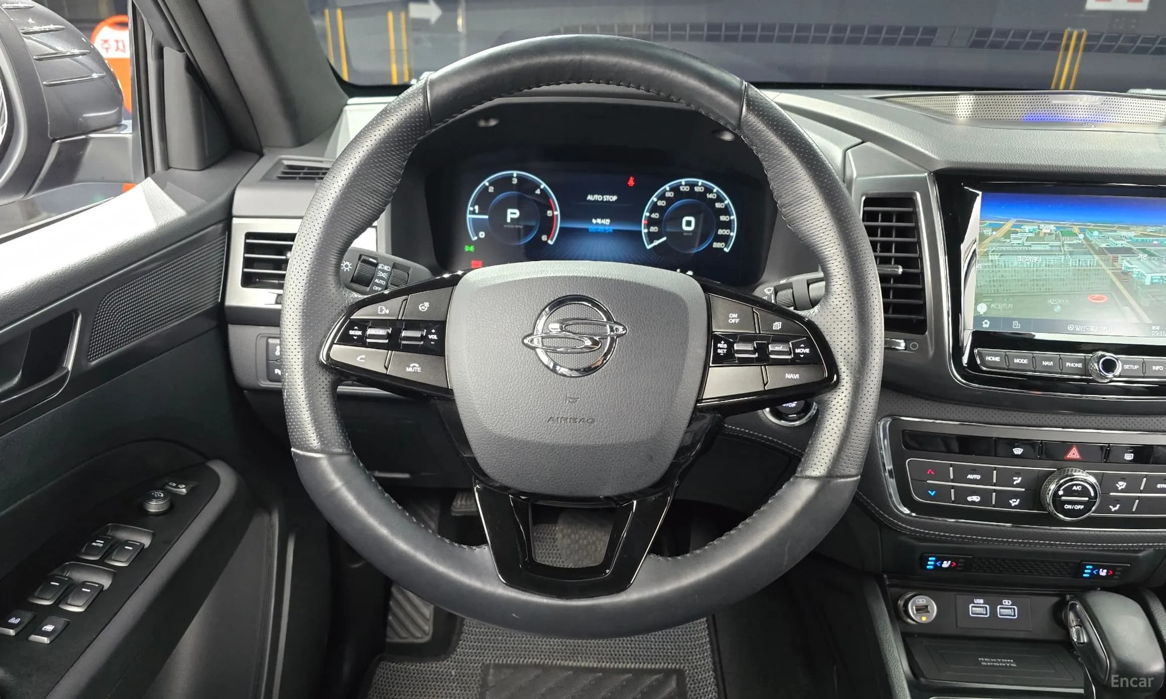 Rexton Sports Khan