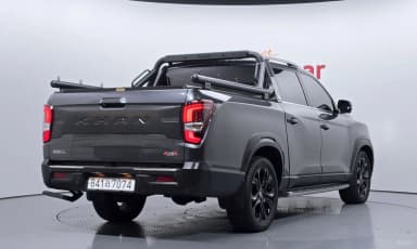 Rexton Sports Khan