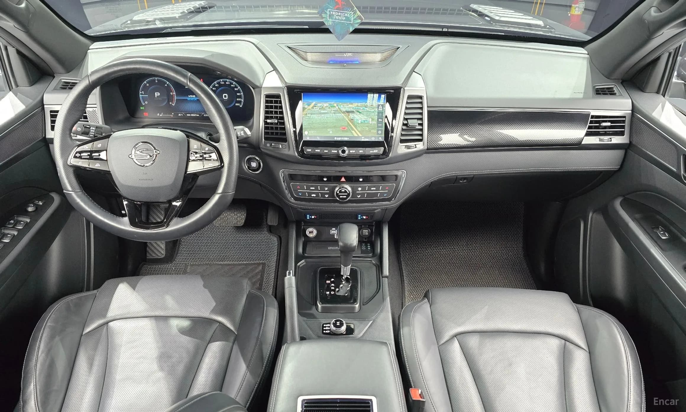 Rexton Sports Khan